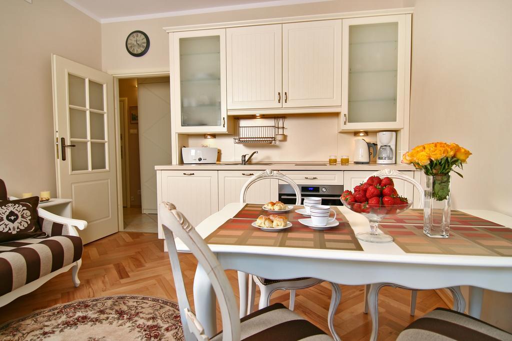 Patio Apartments - Old Town Гданьск Номер фото